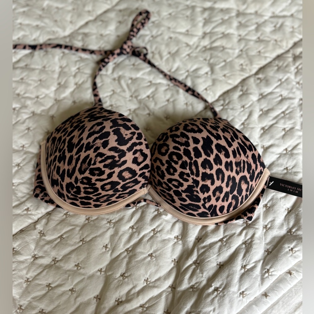 Victoria’s Secret Leopard Push-Up Bikini Top – Size 36C (NWT)